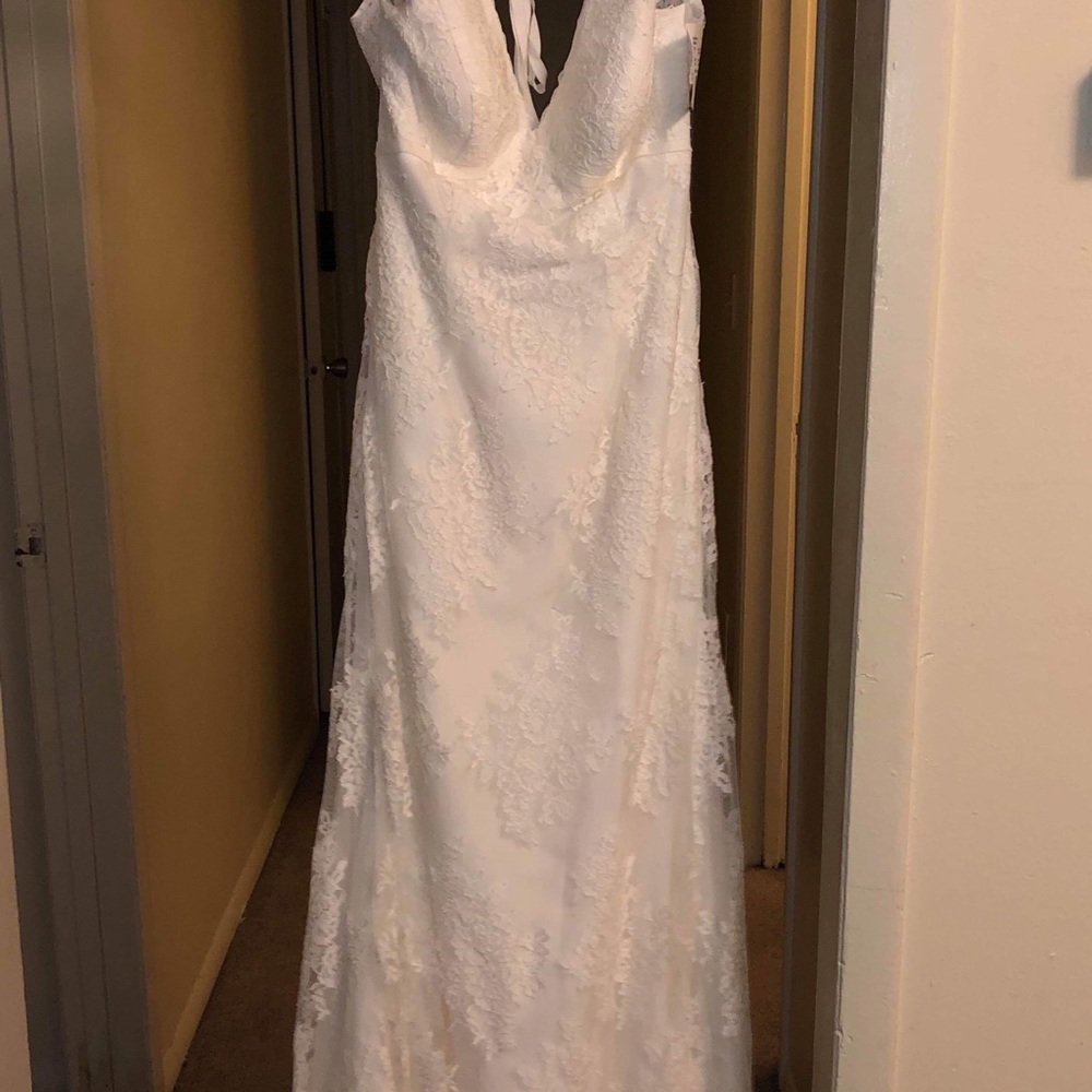 David’s Bridal Ivory Lace Dress